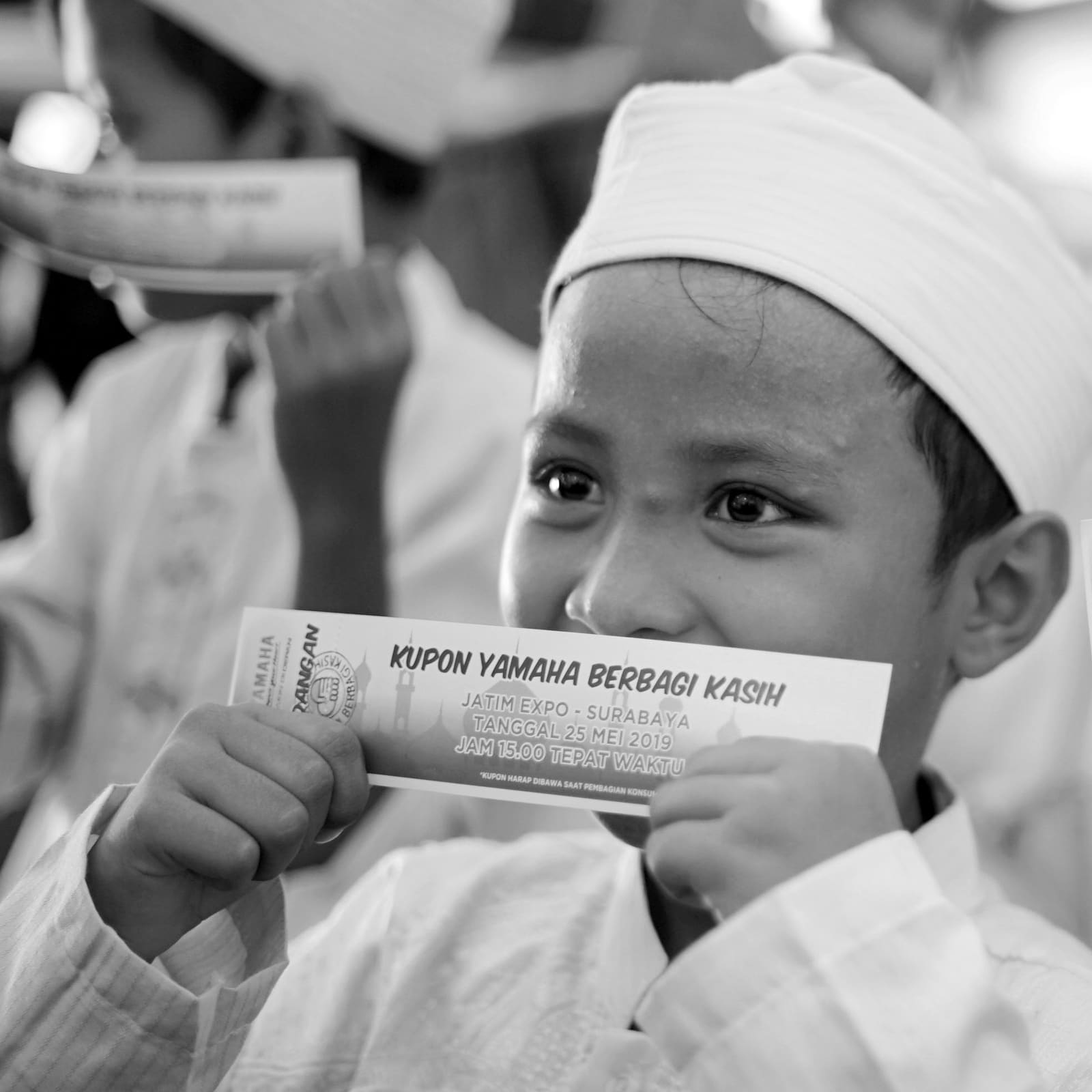 Anak-anak dalam kegiatan bantuan anak yatim Basra Corporation