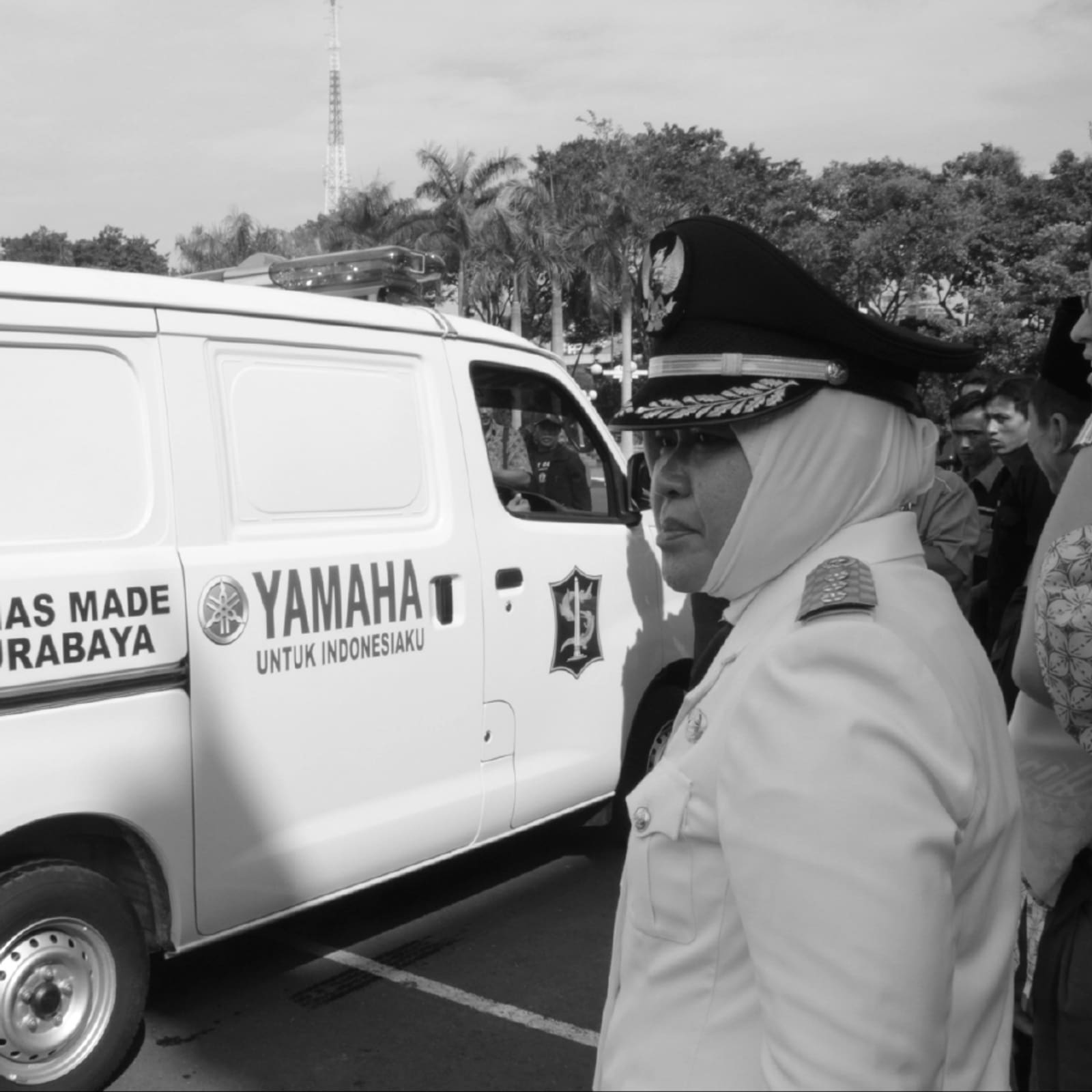 Ambulans kota Basra Corporation yang melayani Surabaya